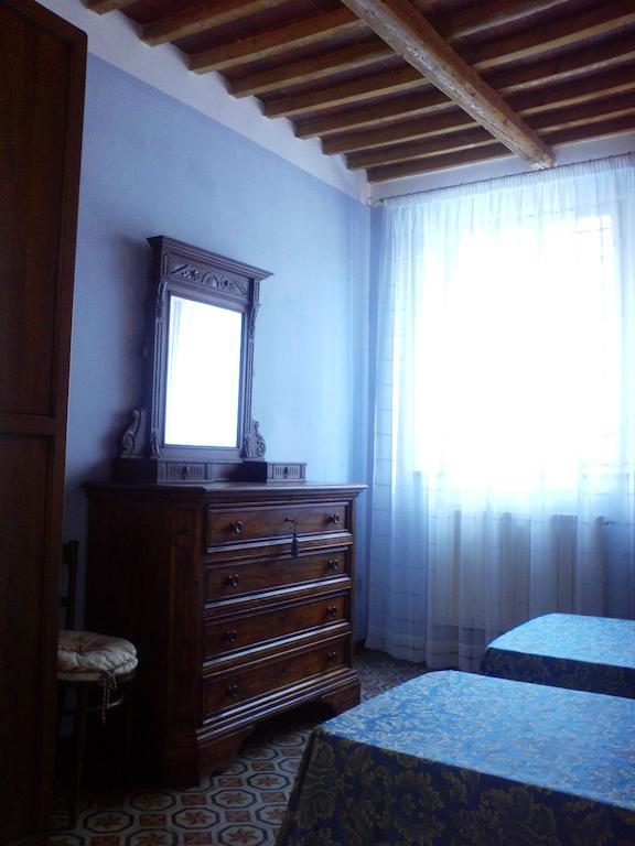 Apartamento La Loggia Lucca Habitación foto